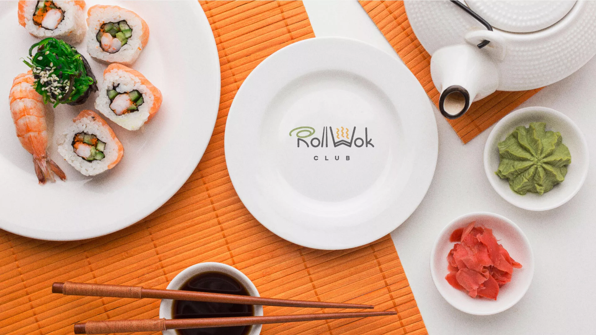 Разработка логотипа и фирменного стиля суши-бара «Roll Wok Club» в Тереке