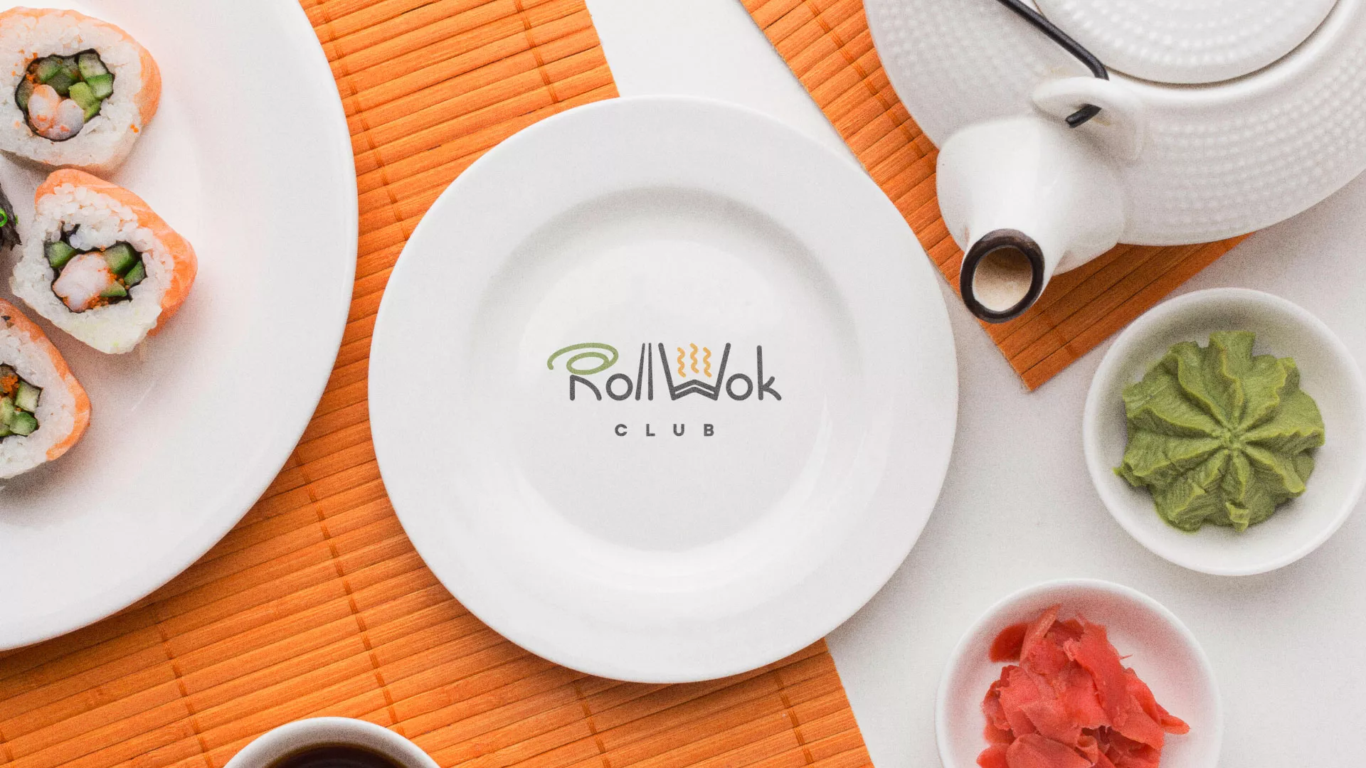 Разработка логотипа и фирменного стиля суши-бара «Roll Wok Club» в Тереке